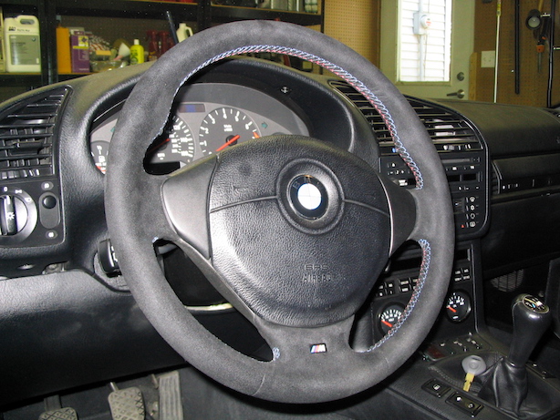 EZT Carbon Fiber-Alcantara Steering Wheel (VW MK7/MK7.5) – Eurozone Tuning