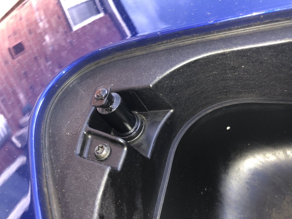 Fuel Cap Sticking VW Golf R MK7 Chat VWROC VW R Owners Club