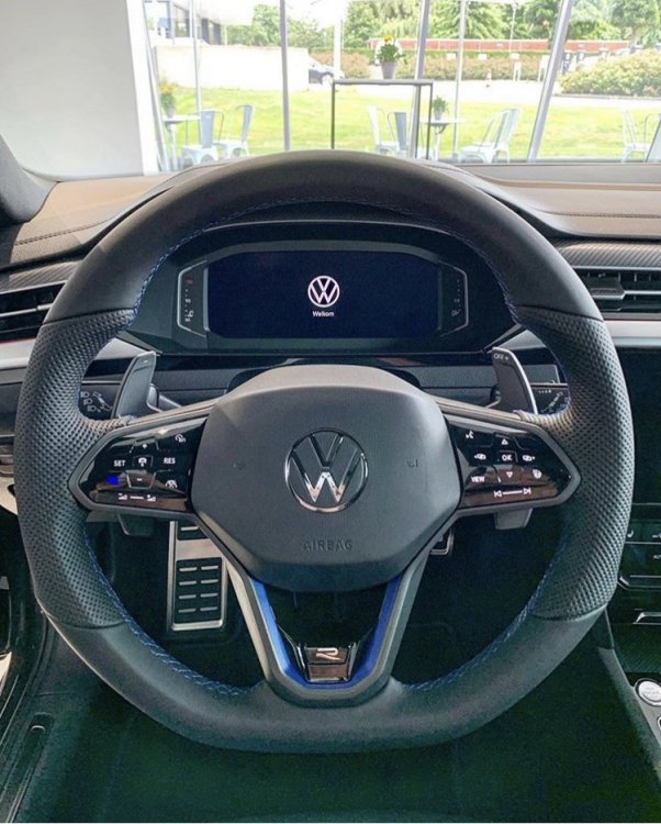 Arteon R steering wheel paddles. - VW Arteon R Chat - VWROC - VW R ...