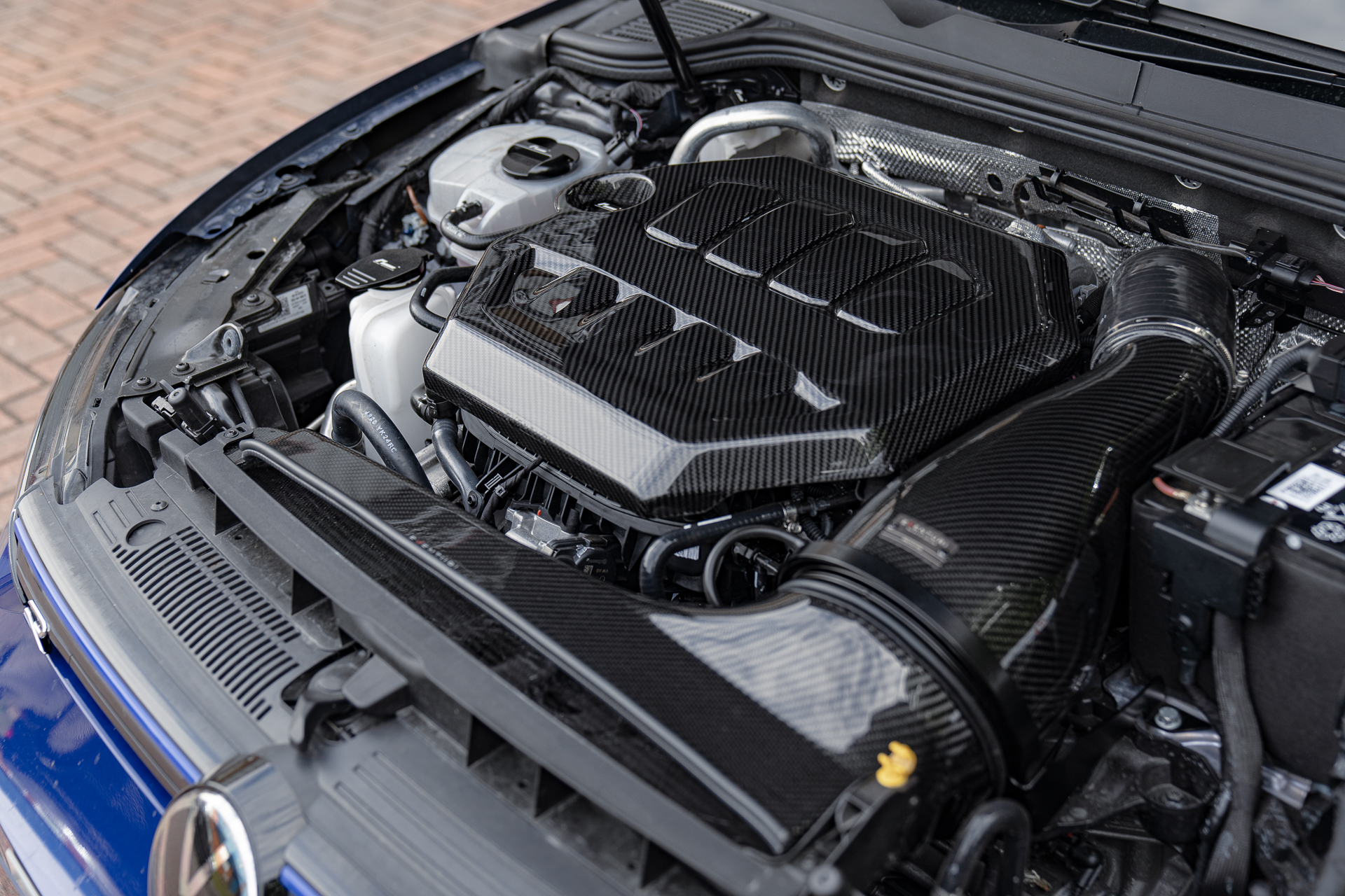 Carbon Fibre Engine Cover Fitted Modifying your Golf R MK8 VWROC