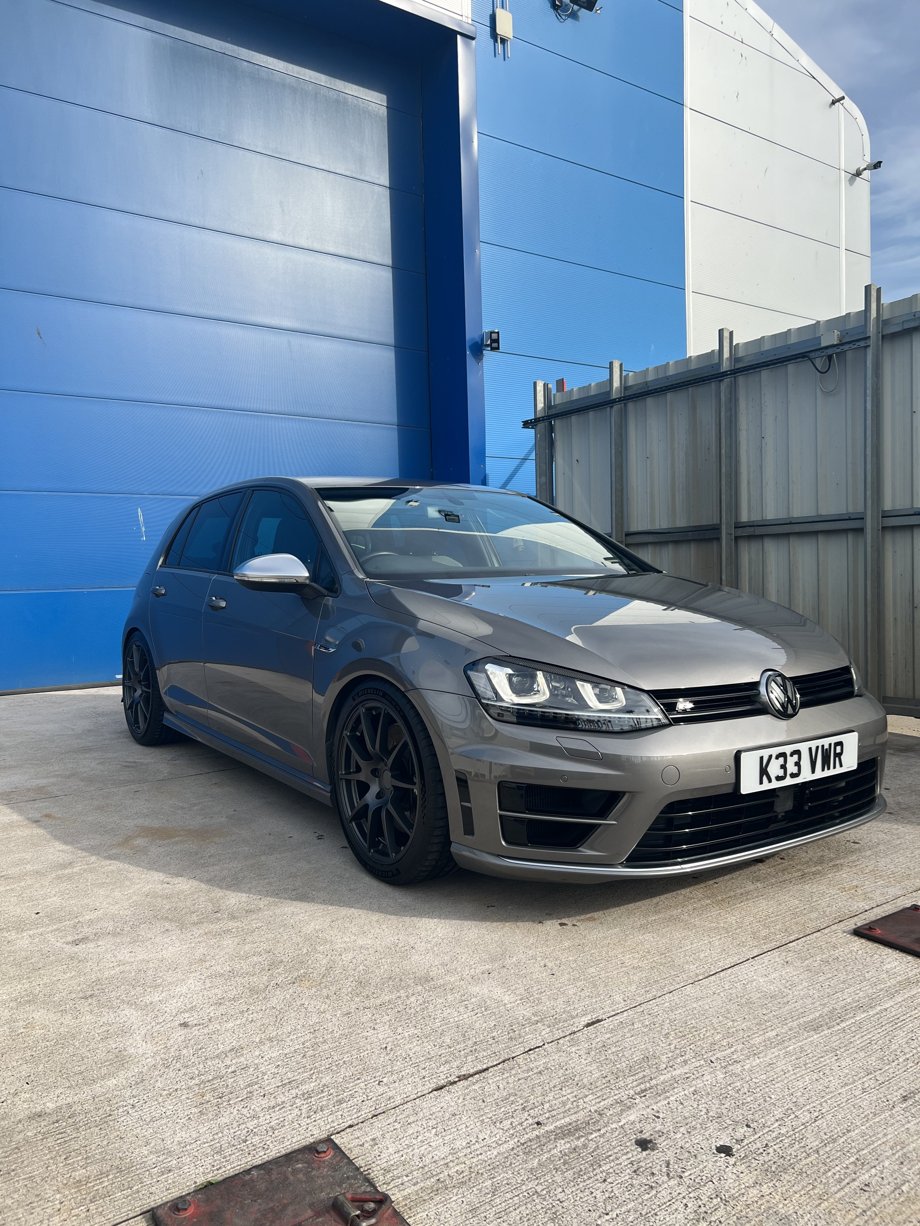 Volkswagen Golf R Variant用18inch wheel